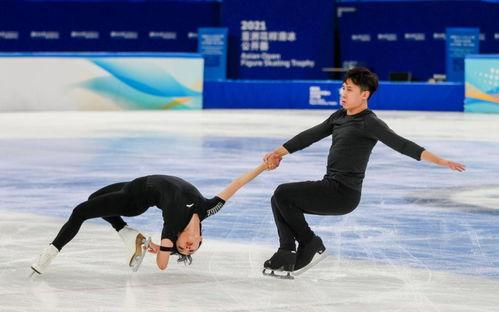 媒体爆料花样滑冰视频,揭秘花样滑冰背后的精彩瞬间 第3张 媒体爆料花样滑冰视频,揭秘花样滑冰背后的精彩瞬间 第3张